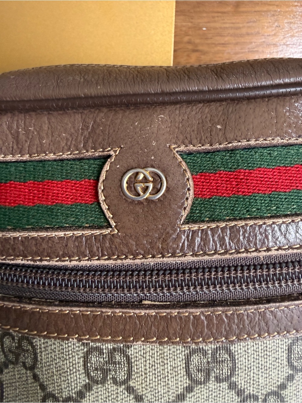 Vintage GUCCI 1980’s Accessory Collection GG Supreme Web Camera Bag. - Picture 15 of 16